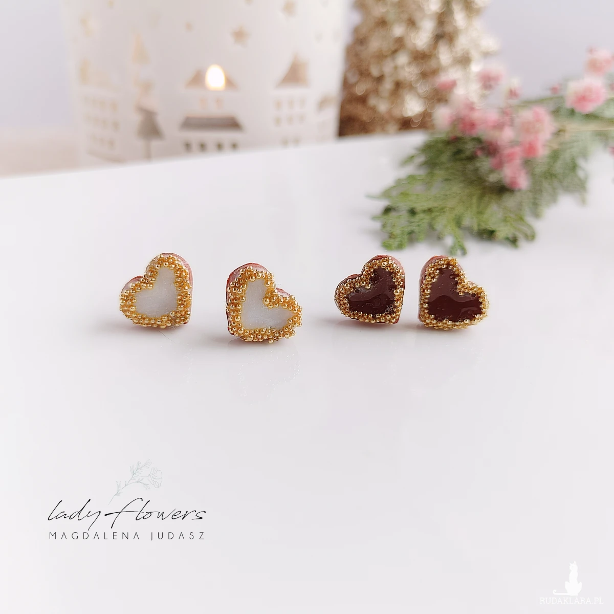Kolczyki serduszka ze złotą posypką