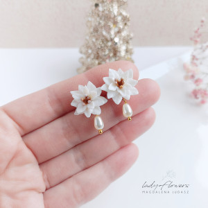 Kolczyki białe poisencje