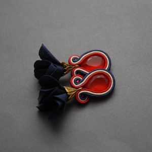 kolczyki lub klipsy sutasz z kwiatkami