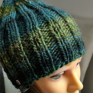 Czapka zimowa ręcznie zrobiona