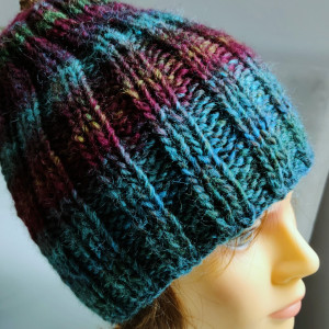 Czapka zimowa ręcznie zrobiona