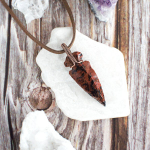 Wisior strzałka grot obsydian mahoniowy miedź antyczna piękny wyjątkowy