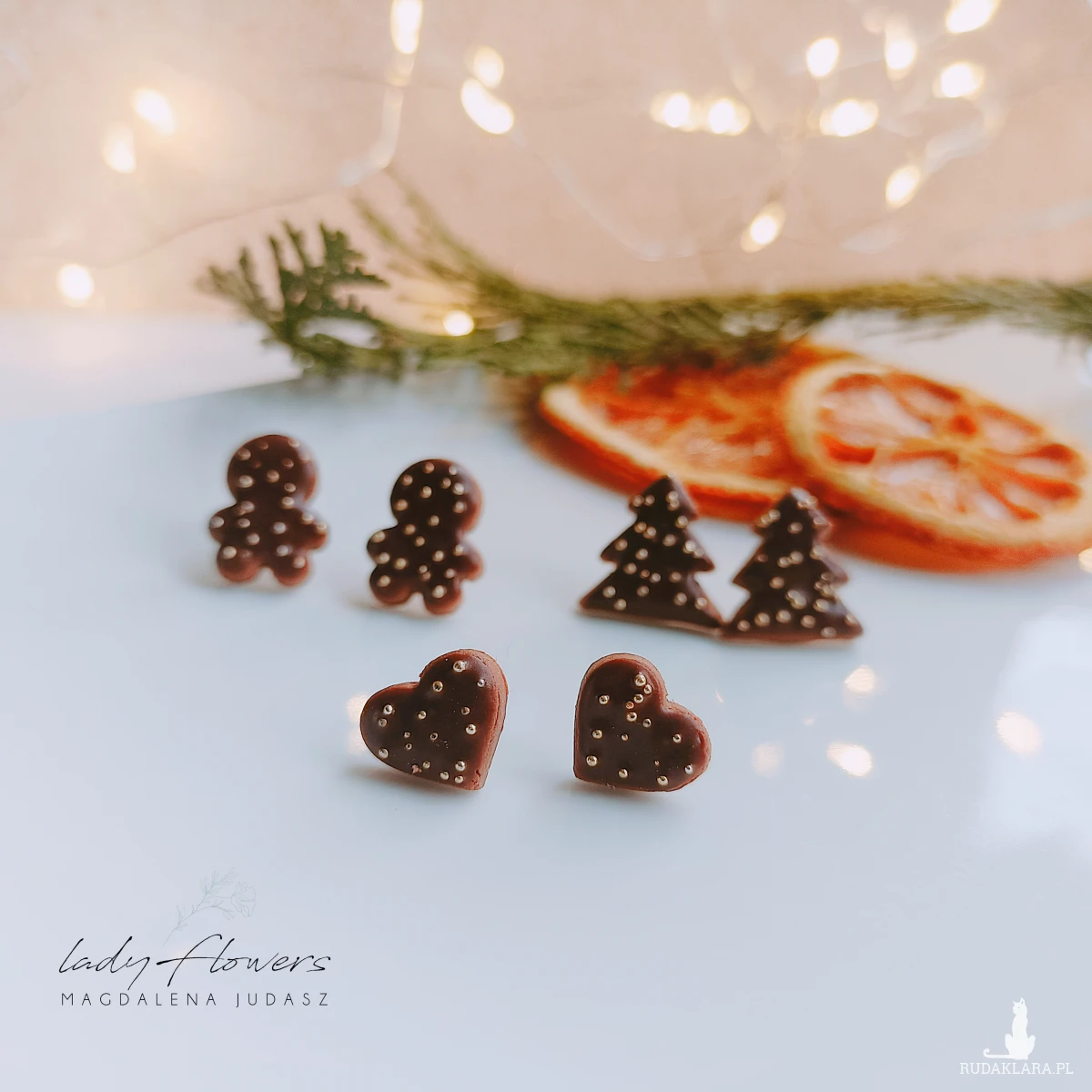 Choinki ze złotą posypką