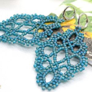 koronkowe kolczyki z matowych koralików - turkusowe