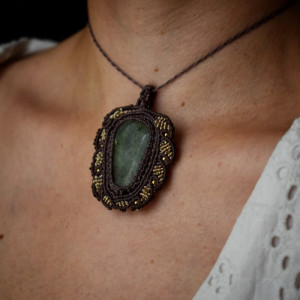 Naszyjnik Labradoryt. Kamień Naturalny. Mikro makrama