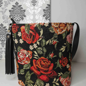 Torebka listonoszka żakard - czerwone róże