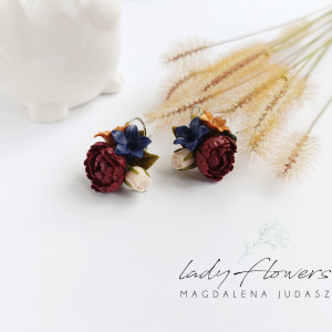 Kolczyki z bordowymi peoniami