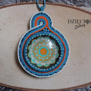 Wisior sutasz  - mandala