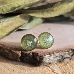 złote kolczyki wkręty sztyfty żywica z żywicy kwiaty z kwiatami suszone prawdziwe kwiaty retro vintage zielone