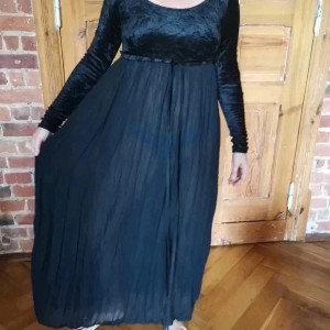 Sukienka czarna etno