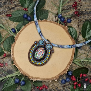 Verano - brązowo niebieski wisiorek sutasz