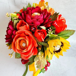 Bukiet jesienny z cukierkami w pudełku (rozmiar L)