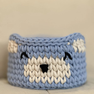 Koszyk ze sznurka w kolorze niebieskim Miś