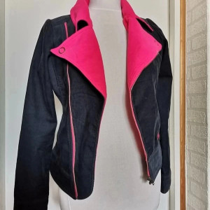 kurtka granatowo -rózowa 36