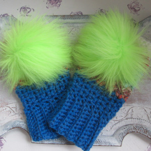 Nowe szydełkowe mitenki bez palców*  Z pomponami * Retro * Vintage * Handmade *