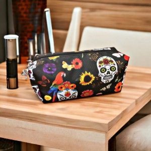 Piórnik wodoodporny mała kosmetyczka saszetka etui czaszki