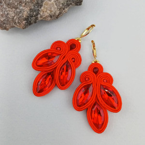 Kolczyki sutaszowe sutasz/soutache czerwone z kryształkami VESPA 005/25