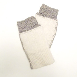 ocieplacze na ręce, wełniane mitenki, beżowo kremowe mitenki, rękawiczki mitenki z wełny, prezent dla dziewczyny, prezent dla kobiety