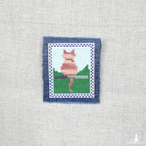 6252 haftowana broszka, przypinka; kot, kocur, haft krzyżykowy