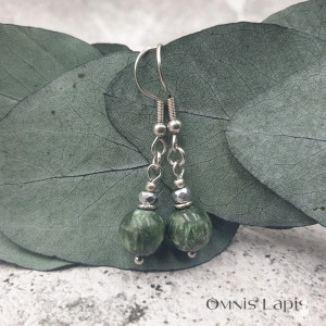 Kolczyki z serafinitem