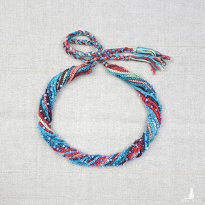 5841 włóczkowy, lekki, kolorowy naszyjnik;