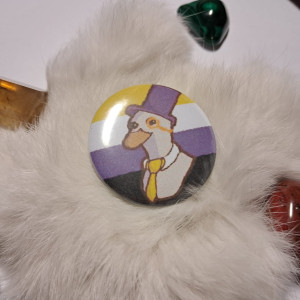 przypinka niebinarna