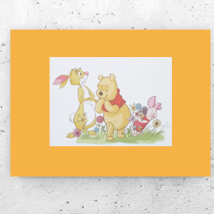 bajkowy plakat A4, kolorowy plakat dla dzieci, Kubuś Puchatek plakat 21x30, plakat z Kubusiem Puchatkiem, zwierzęta plakat do dziecięcego pokoju, miś plakat, prosiaczek plakat, królik plakat,