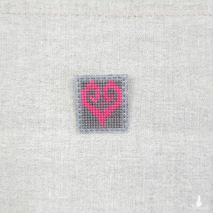 6238 haftowana broszka, przypinka; serce