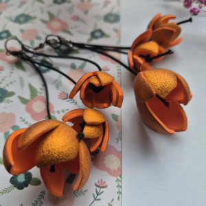 Kolczyki kwiaty leciutkie pomarancz