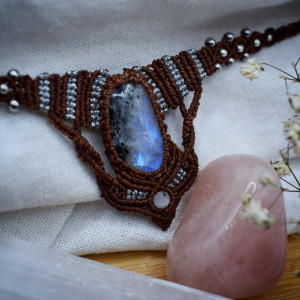 Naszyjnik. Makrama. Mikro makrama. Kamień Księżycowy. Kamień naturalny