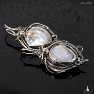 Kolczyki srebrne z perłą słodkowodną wiszące