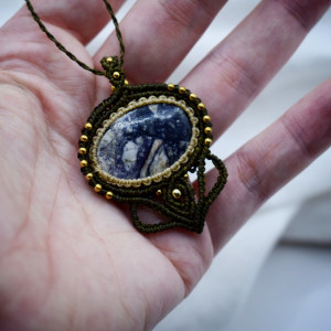 Naszyjnik. Zawieszka. Jaspis Tiffany. Makrama. Kamień Naturalny