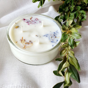 Świeca sojowa o pięknym zapachu zielonej mięty spearmint, świeczka sojowa 100%