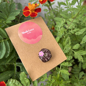 Broszka pączek z kwiatkiem