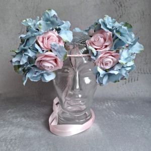 Wianek na głowę z róż i hortensji