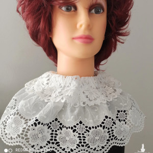 Biały kołnierzyk handmade