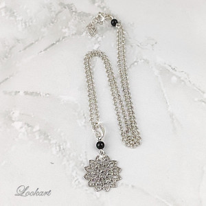 Srebrny łańcuszek z wisiorkiem z onyksem naturalnym