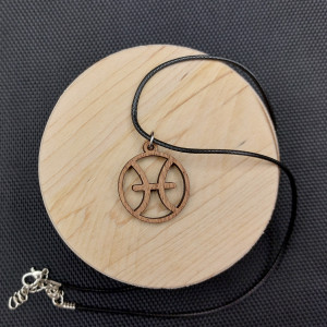 Naszyjnik wisiorek drewniany ZNAK ZODIAKU RYBY