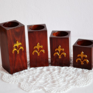 Świeczniki z ornamentem