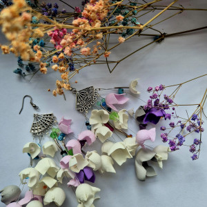 Kolczyki długie lekkie kwiaty