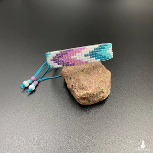 BRANSOLETKA TKANA NA KROŚNIE Z KORALIKÓW - biały turkusowy fiolet róż #908