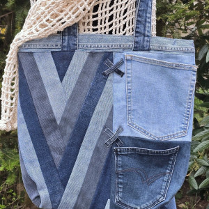 Niebanalna duża jeansowa  shopperka / tote bag w stylu boho