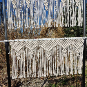 Makramowe zazdrostki do okna w stylu Boho