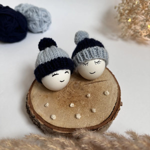 Czapeczki z pomponami na jajka wielkanocne - zestaw 2 szt.