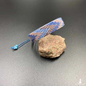 BRANSOLETKA TKANA NA KROŚNIE Z KORALIKÓW niebieski różowy #912