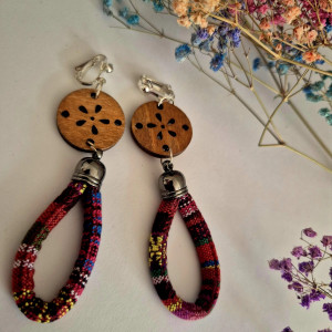 Klipsy ażurowe drewno i kolorowa lina