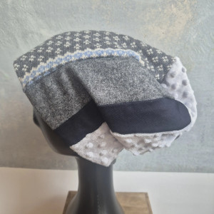 Czapka  damska smerfetka