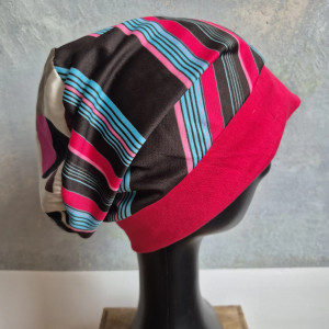 Czapka kolorowa wiosenna uniwersalna