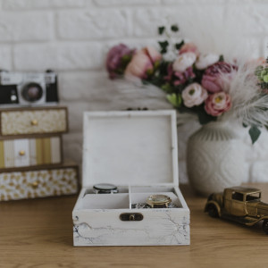 Pudełko na zegarki, bransoletki i łańcuszki, Drewniane na zegarki, bransoletki i łańcuszki