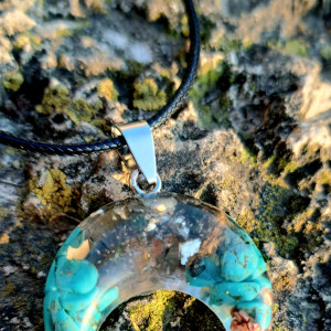 Orgonit lunula z turkusem